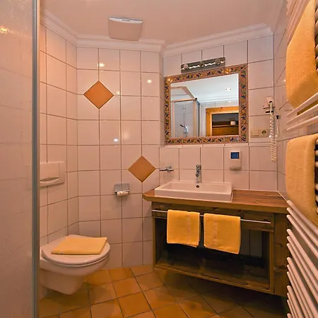 Hotel Rauchenwalderhof 3*