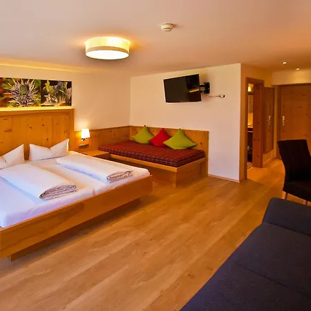 Rauchenwalderhof Hotel