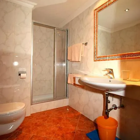 Rauchenwalderhof Hotel