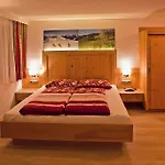 Rauchenwalderhof Hotell 3*